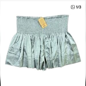 NATURAL LIFE Shorts NWT